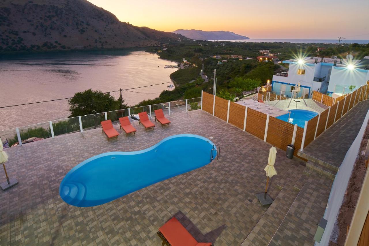 Lake View Suites Kávallos エクステリア 写真