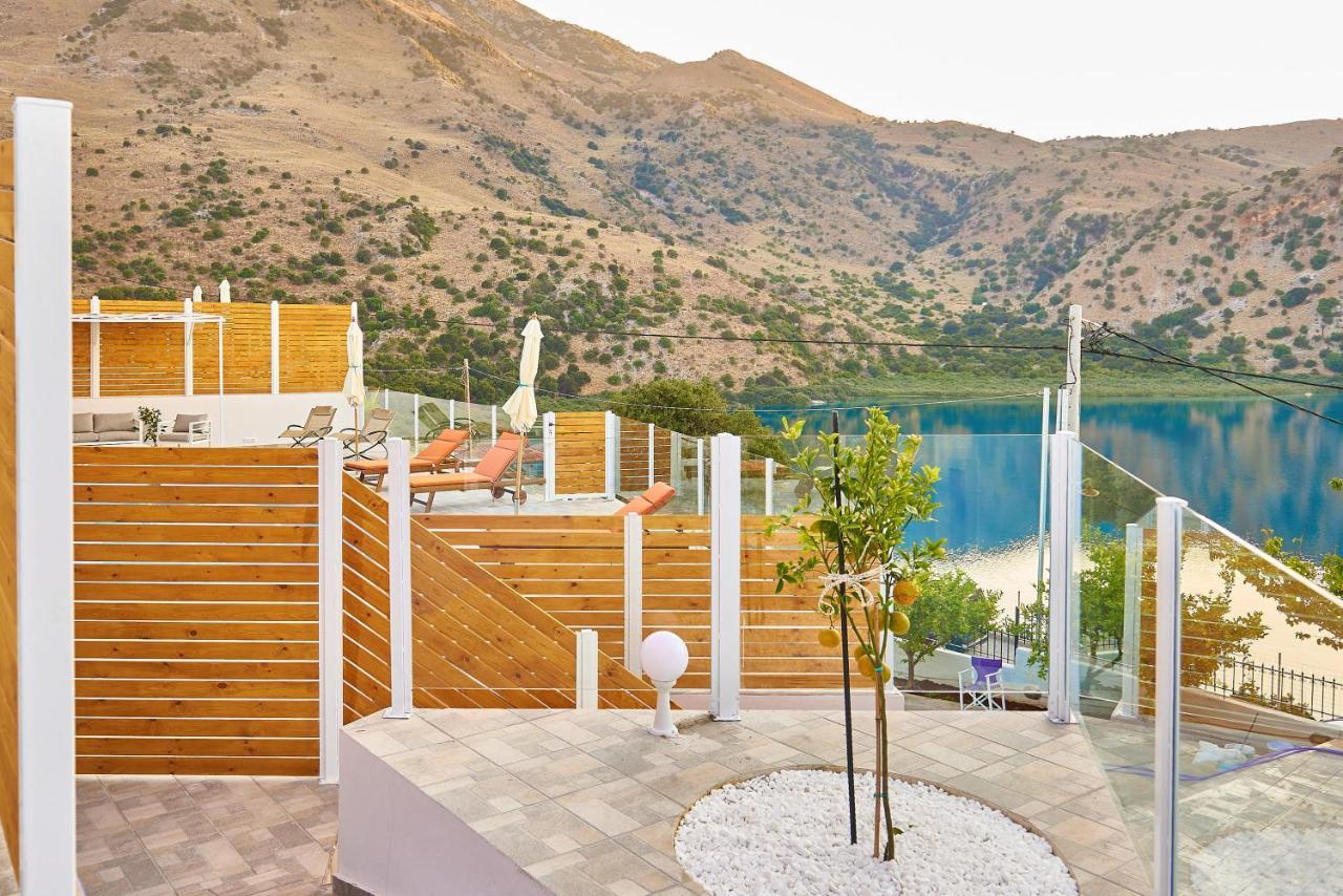 Lake View Suites Kávallos エクステリア 写真
