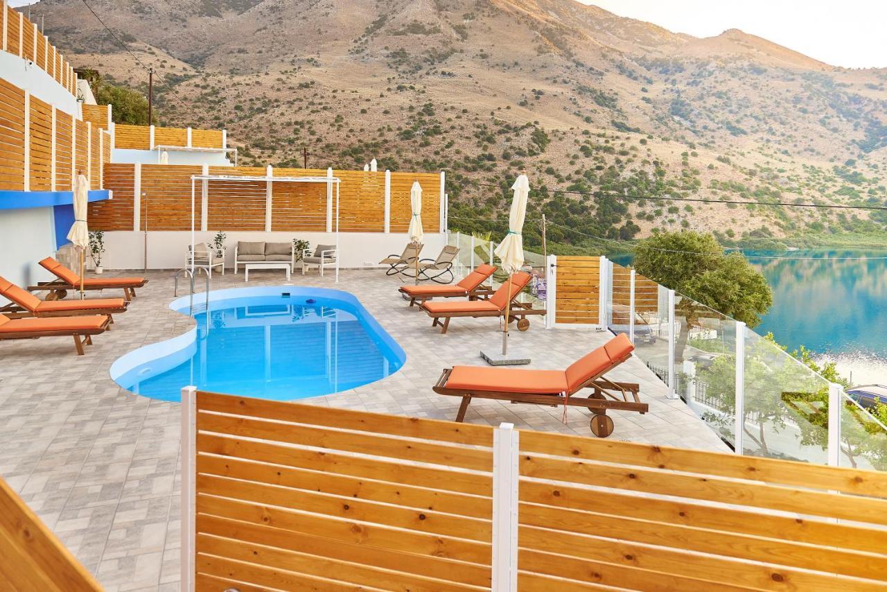 Lake View Suites Kávallos エクステリア 写真