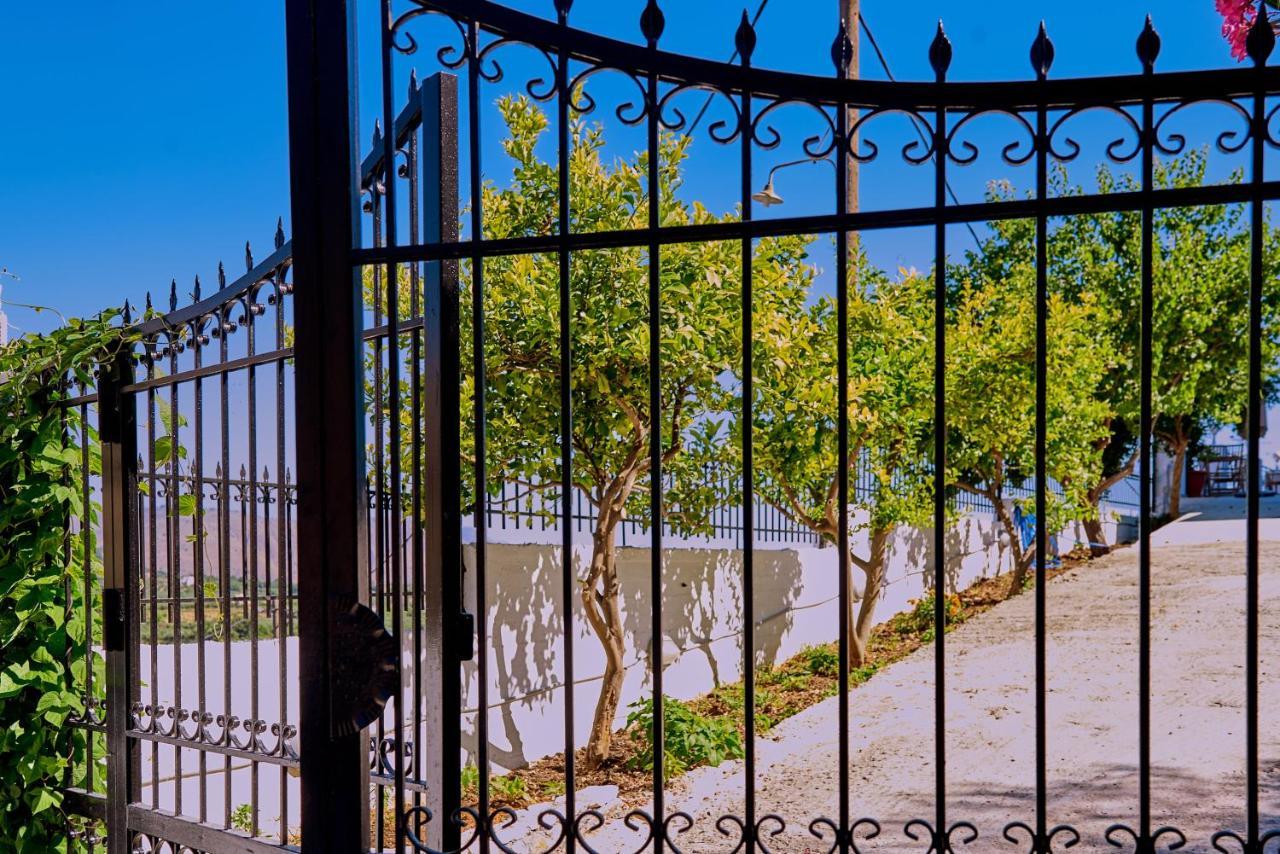 Lake View Suites Kávallos エクステリア 写真