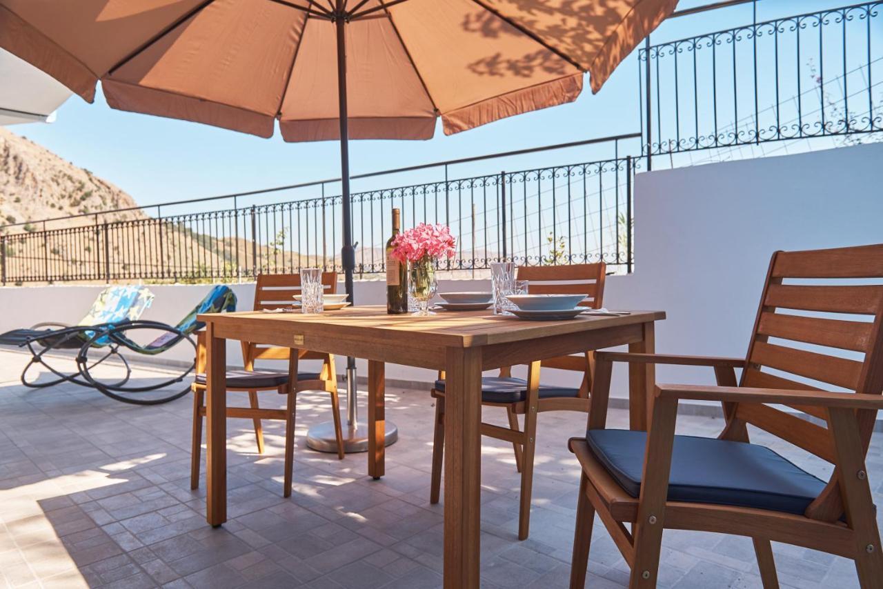 Lake View Suites Kávallos エクステリア 写真