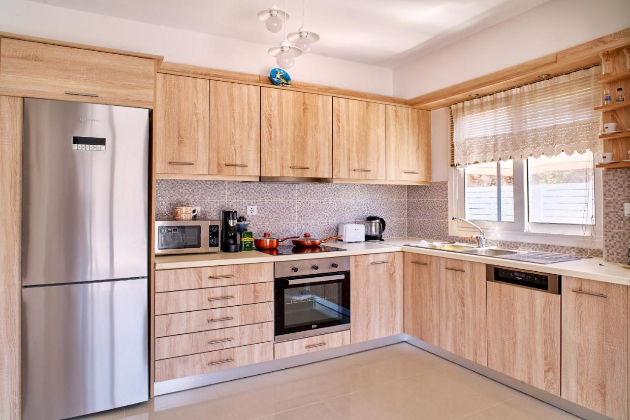 Lake View Suites Kávallos エクステリア 写真