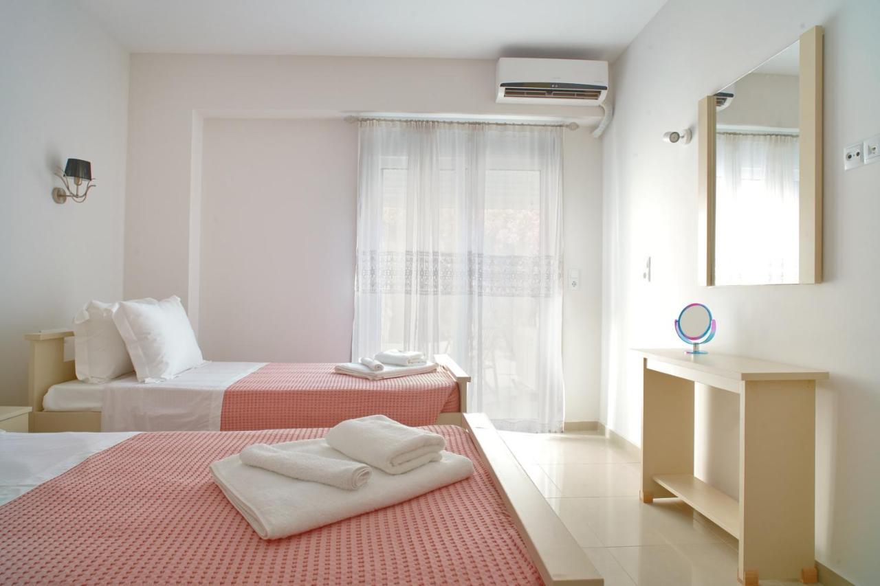Lake View Suites Kávallos エクステリア 写真