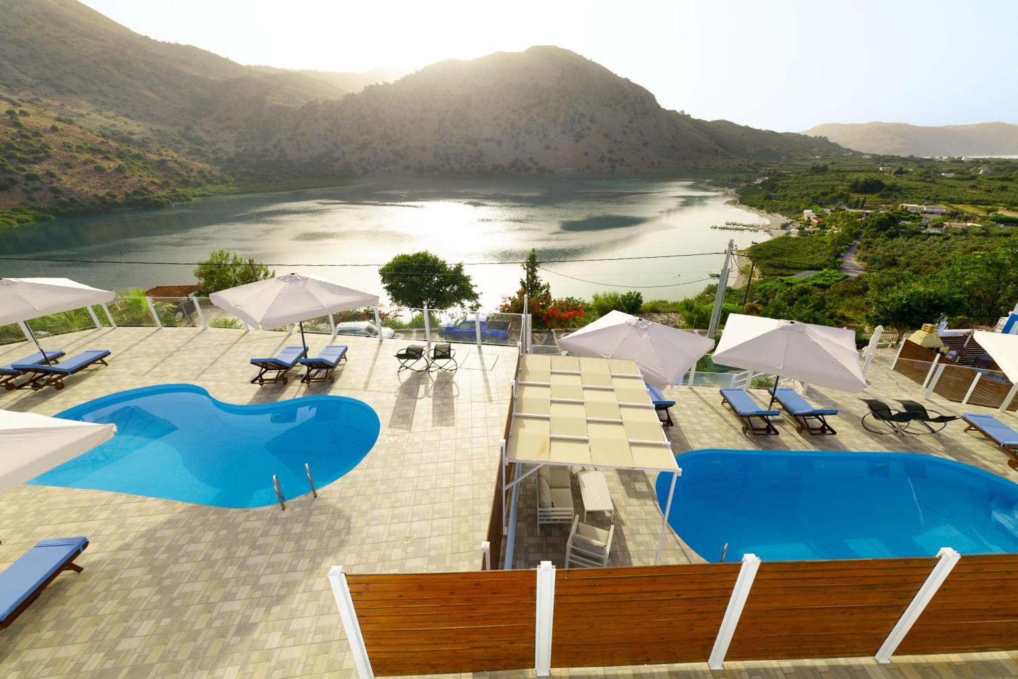 Lake View Suites Kávallos エクステリア 写真